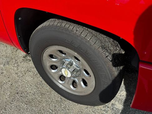 Used 2011 Chevrolet Silverado 1500 LT w/ Interior Plus Package image 21