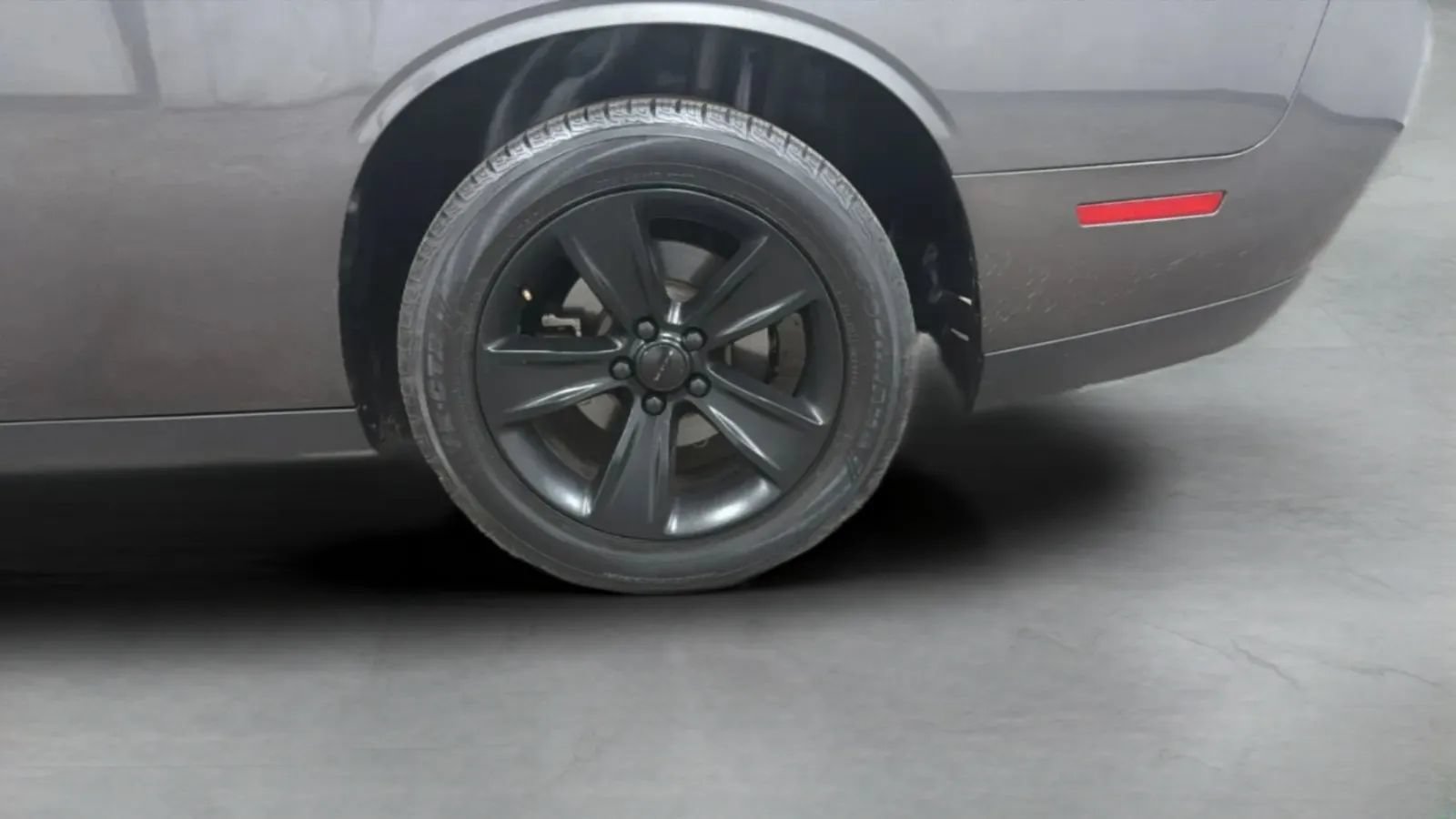 Used 2016 Dodge Challenger SXT RWD image 26