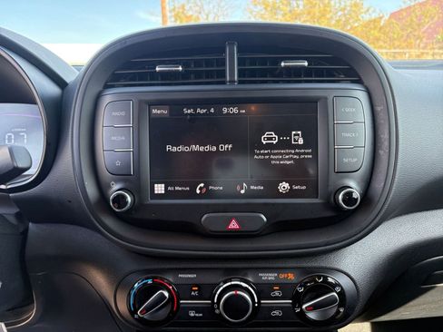 Used 2025 Kia Soul LX w/ LX Technology Package image 20