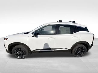 New 2026 Nissan Kicks SR w/ Cold Weather Package AWD/4WD video 5