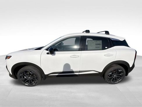 New 2026 Nissan Kicks SR w/ Cold Weather Package AWD/4WD image 5