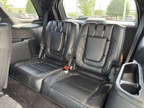 Used 2017 Ford Explorer Platinum AWD/4WD image 15