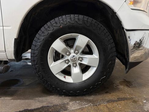 Used 2022 RAM 1500 Classic SLT w/ Electronics Convenience Group image 32