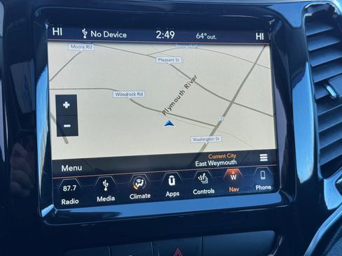 Used 2019 Jeep Cherokee Limited image 24