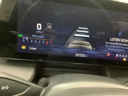 Used 2025 Chevrolet Equinox LT w/ Convenience Package II FWD image 16