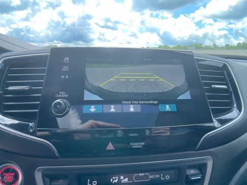 Used 2023 Honda Passport TrailSport image 18