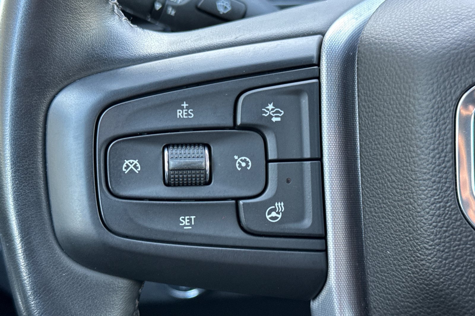Used 2024 GMC Sierra 1500 SLT AWD/4WD image 36