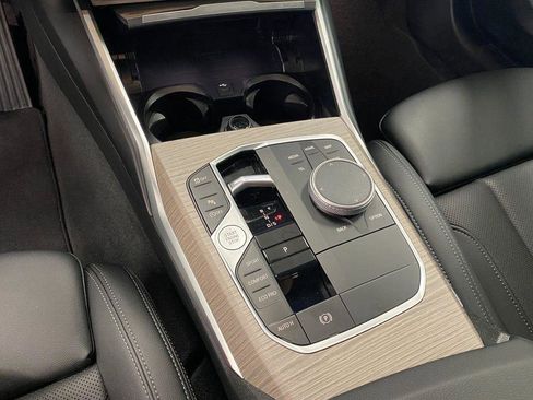 Used 2025 BMW 330i xDrive Sedan image 14