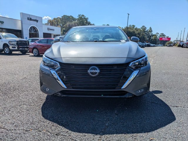 Used 2025 Nissan Sentra SV FWD image 10