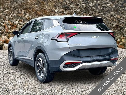 Used 2023 Kia Sportage LX AWD/4WD image 9