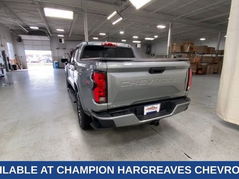 Used 2023 Chevrolet Colorado LT w/ LT Convenience Package III image 10
