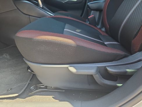 Used 2025 Nissan Versa SR w/ Trunk Package FWD image 19