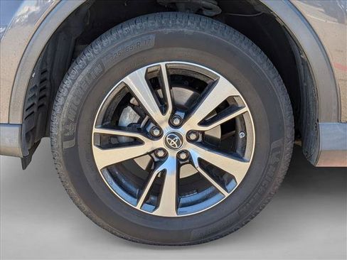 Used 2016 Toyota RAV4 XLE FWD image 22
