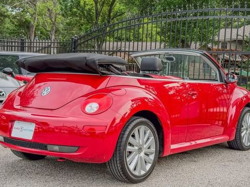 Used 2009 Volkswagen Beetle Convertible FWD image 8