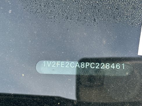 Used 2023 Volkswagen Atlas Cross Sport SEL Premium R-Line image 4