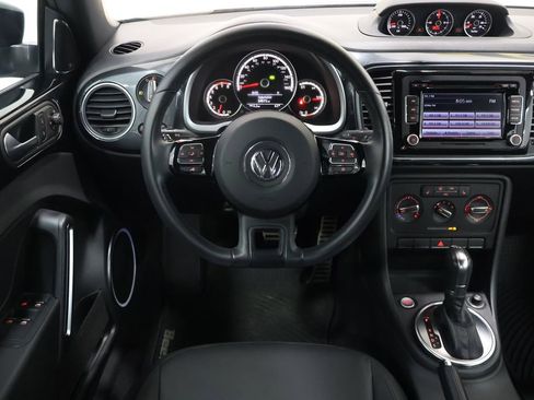 Used 2014 Volkswagen Beetle R-Line FWD image 16