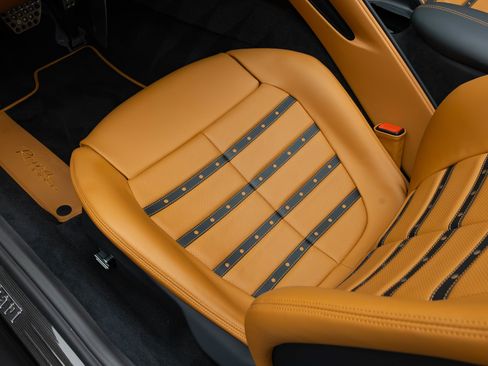 Certified 2025 Ferrari Roma Spider RWD image 63