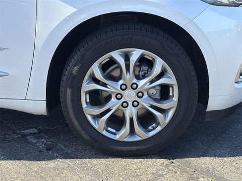 Used 2021 Buick Enclave Avenir w/ Avenir Technology Package image 36