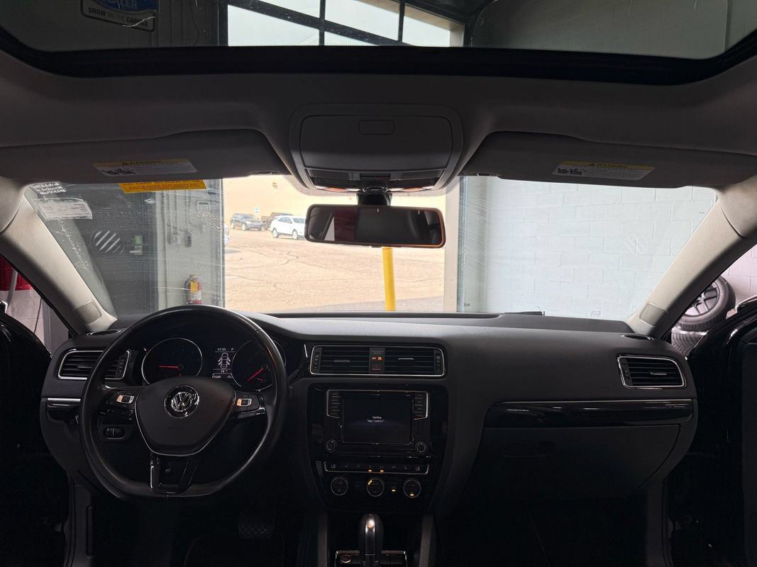 Used 2017 Volkswagen Jetta SEL FWD image 20