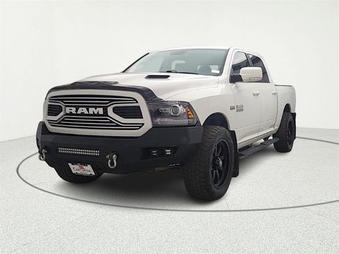 Used 2018 RAM 1500 Sport image 2