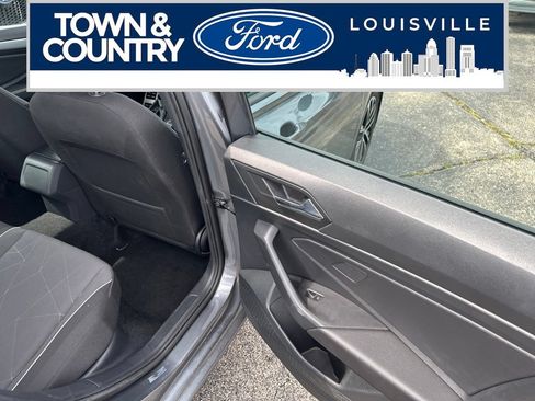 Used 2025 Volkswagen Jetta Sport FWD image 18