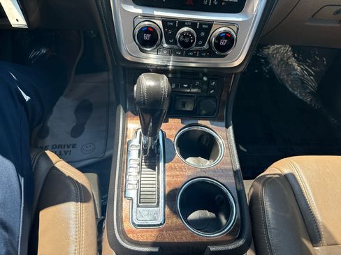 Used 2015 GMC Acadia SLT w/ Open Road Package AWD/4WD image 27