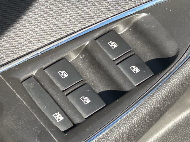 Used 2017 Chevrolet Cruze LT FWD image 23