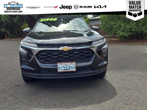 Used 2024 Chevrolet Trax LS FWD image 10