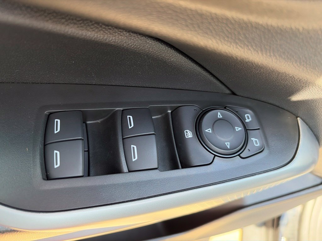 Used 2026 Chevrolet Trax LS FWD image 21