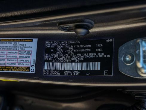 Used 2019 Toyota 4Runner Limited AWD/4WD image 34
