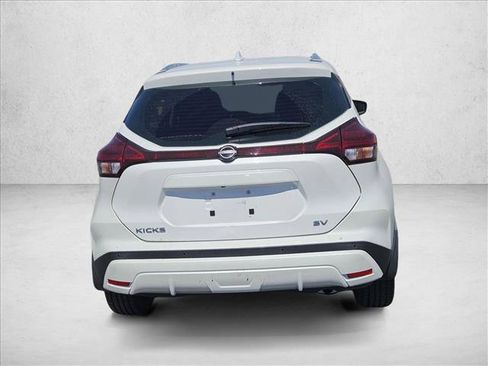 Used 2023 Nissan Kicks SV FWD image 5
