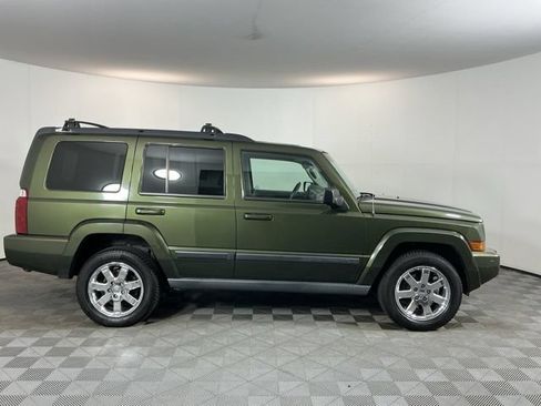 Used 2007 Jeep Commander Sport AWD/4WD image 4
