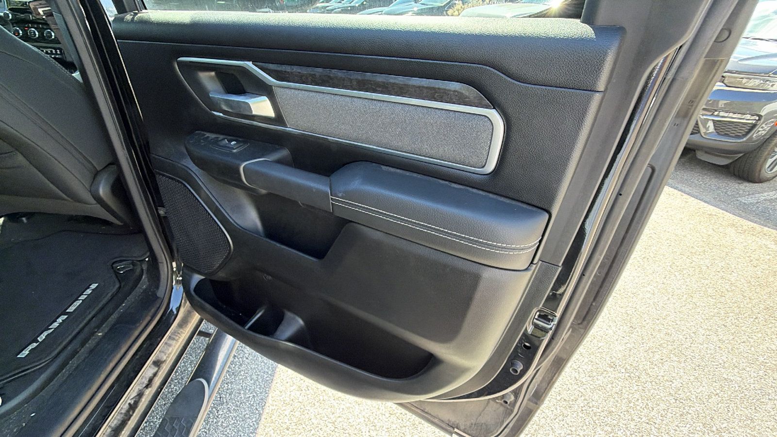 Used 2022 RAM 1500 Big Horn AWD/4WD image 20