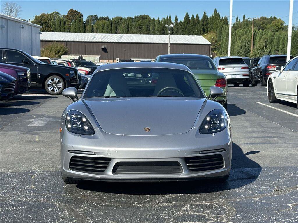 Used 2024 Porsche 718 Cayman RWD image 8