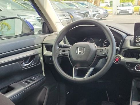 Certified 2023 Honda CR-V EX image 3