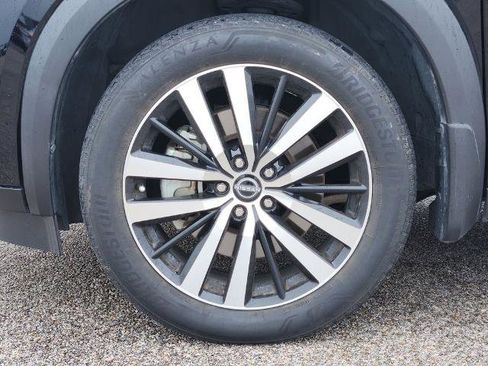 Certified 2024 Nissan Pathfinder Platinum w/ Cargo Package FWD image 5
