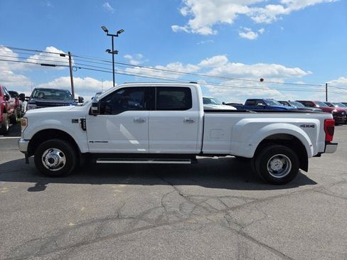 Used 2022 Ford F350 XLT w/ XLT Premium Package AWD/4WD image 3