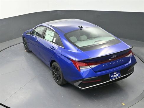 New 2026 Hyundai Elantra SEL Sport image 26