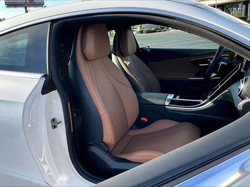 Certified 2025 Mercedes-Benz CLE 300 4MATIC Coupe image 8