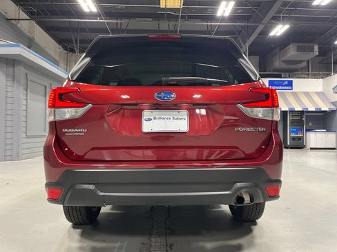 Used 2023 Subaru Forester Premium AWD/4WD image 8
