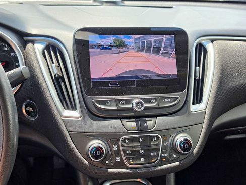 Used 2023 Chevrolet Malibu LT FWD image 18