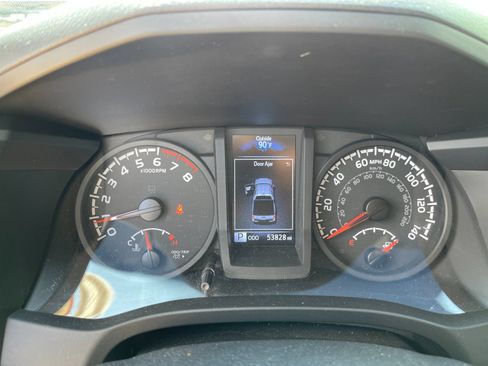 Used 2022 Toyota Tacoma SR AWD/4WD image 25