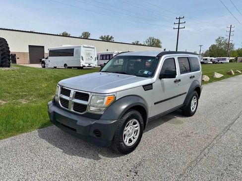 Used 2008 Dodge Nitro SXT RWD image 1