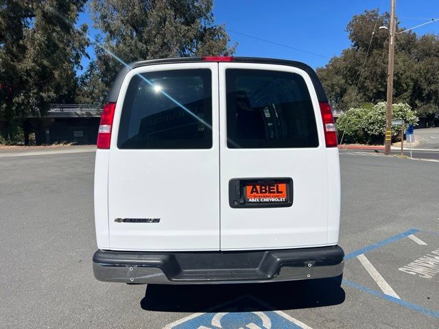 Used 2025 Chevrolet Express 2500 w/ Driver Convenience Package RWD image 6