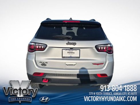 Used 2026 Jeep Compass Trailhawk AWD/4WD image 4