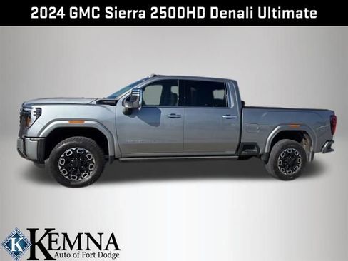 Used 2024 GMC Sierra 2500 Denali Ultimate image 5