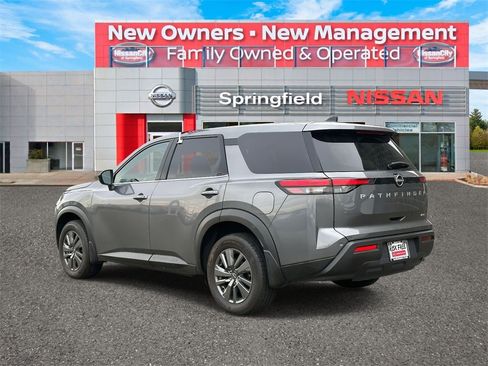 Certified 2024 Nissan Pathfinder S image 6
