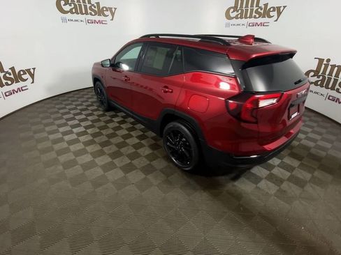 Certified 2023 GMC Terrain SLT w/ Infotainment Package II AWD/4WD image 6
