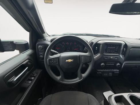 Used 2022 Chevrolet Silverado 2500 Custom w/ Custom Value Package AWD/4WD image 13
