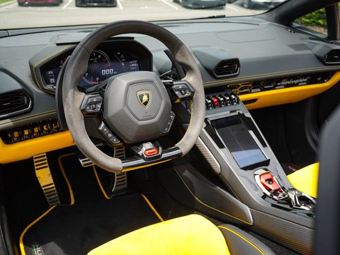 Used 2020 Lamborghini Huracan EVO AWD/4WD image 28